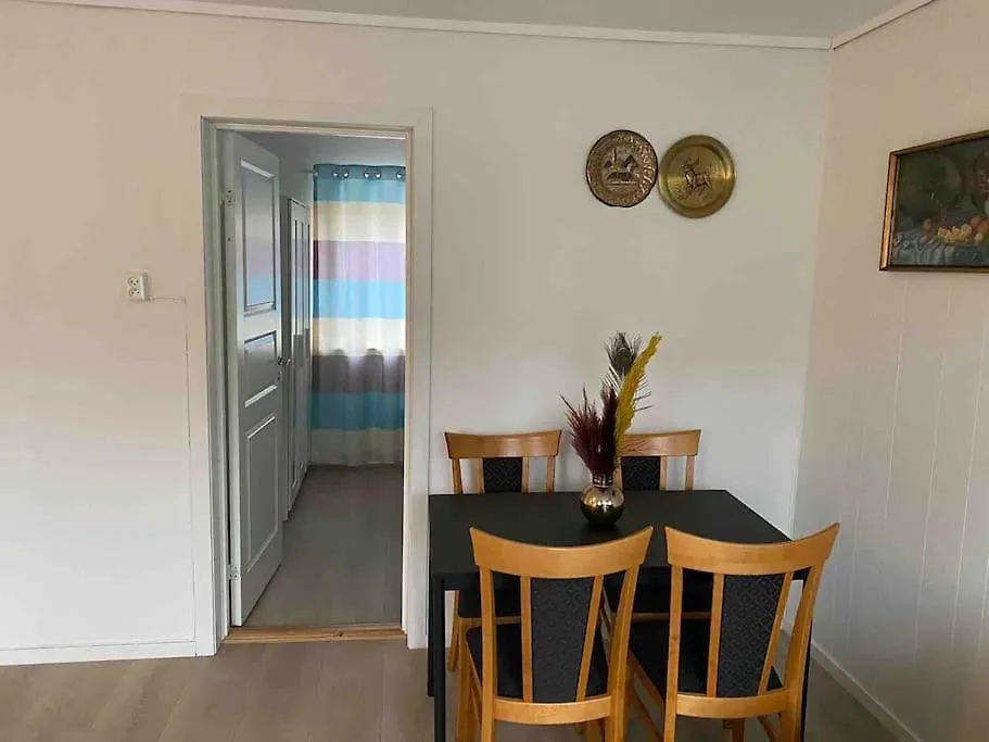 Lovely 2 Bedroom Apartmen With Free Parking Bergen